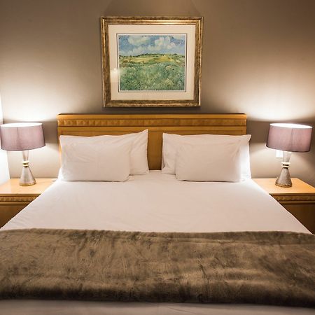 Airport Inn Executive Suites Kempton Park Eksteriør billede