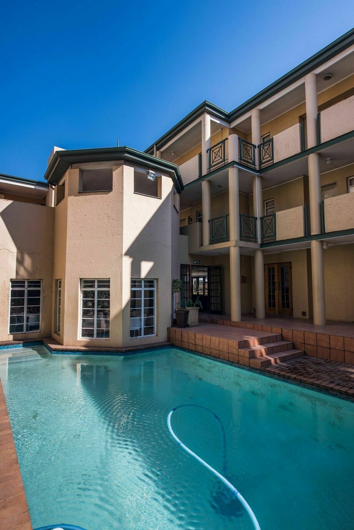 Airport Inn Executive Suites Kempton Park Eksteriør billede